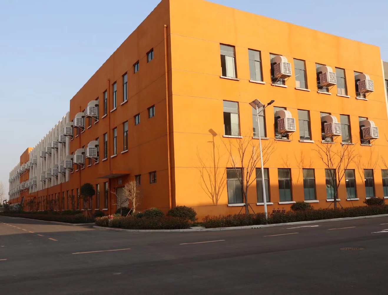 陽江某化工原料廠房安裝水冷空調(diào)