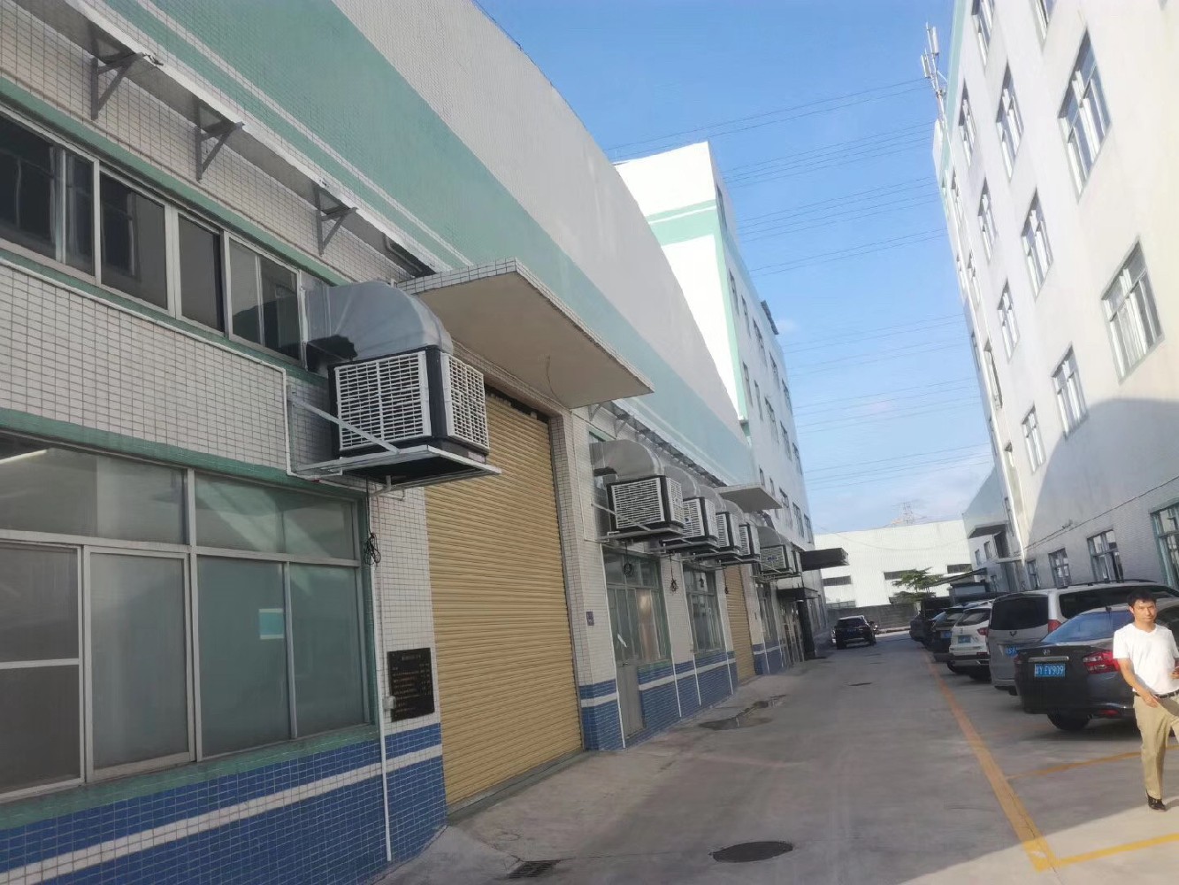汕頭某工業(yè)園廠房安裝降溫冷風機