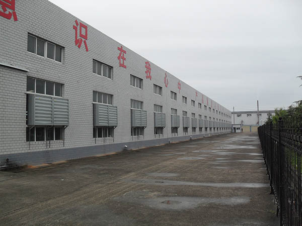 南海某衛(wèi)生材料廠房安裝負(fù)壓風(fēng)機(jī)降溫